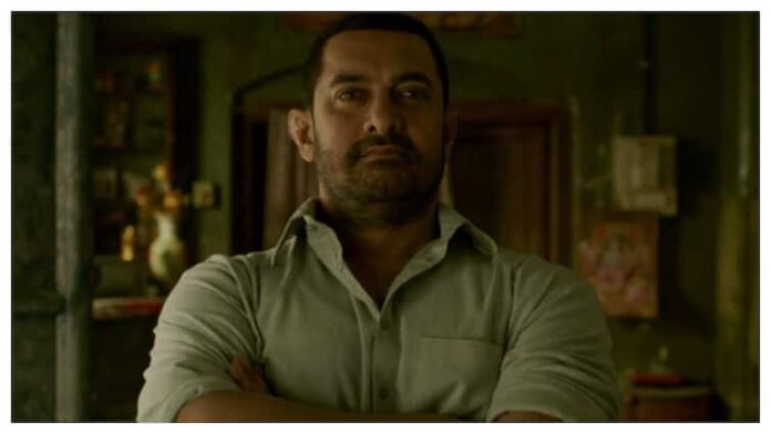 Aamir Khan Thought Shah Ruk Khan & Salman Khan Conspired to End His Career With Dangal Aamir Khan Thought Shah Ruk Khan & Salman Khan Conspired to End His Career With Dangal