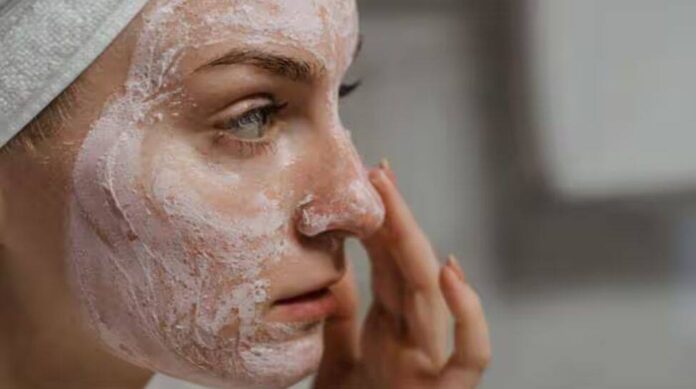 Glow-up overnight: best skincare tips for deep skin hydration


