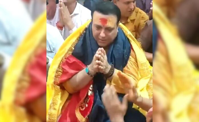 Govinda visits Mahakhaleshwar temple in Ujjain. See pics

