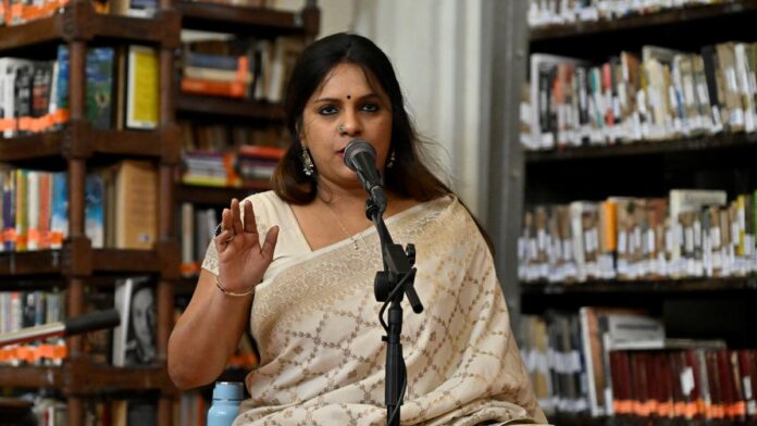 Vocalist Sriranjani Santhanagopalan's 'Maverrix' celebrated the female power through music and dance


