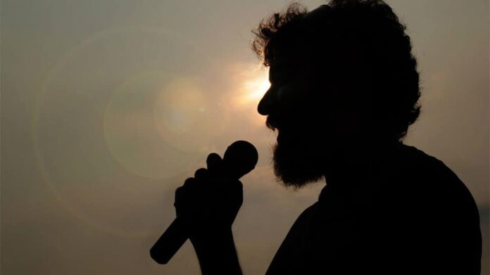 51-year-old India meet the highest-paid director of India, against whom the film is more than a total assets of Rs 158 crore, which has shocked Rs 200 crore per film.

