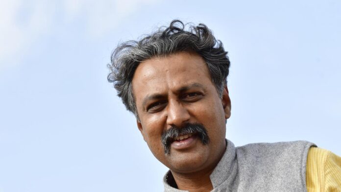 A four-day retrospective, Samagama, Suchitra will be held at the Film Society, where the films of actor-director Aisndra Prasad will be screened.

