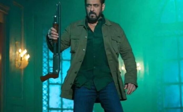 <i>Alexander</i>: Mumbai extended the show. Surat, Bhopal canceled screening

