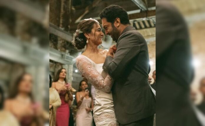 Inside the filmmaker Karisma Kohli, actor Mikhail Yawalkar's Ice Factory Wedding

