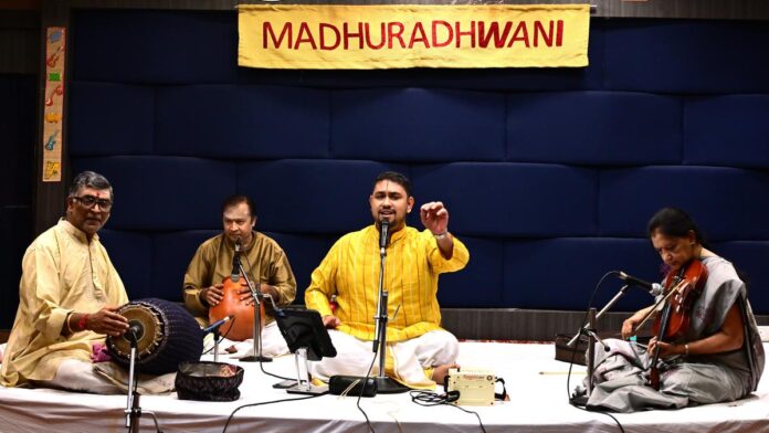 RP Shravan's concert was an interesting line-up of Tamil songs

