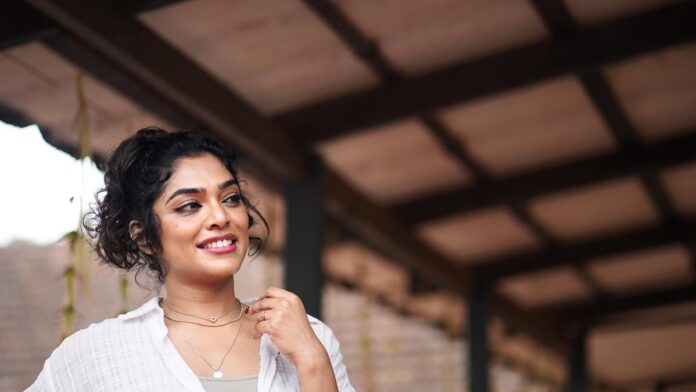 Reema Kalingal, acting in the film Anjali Menon and being a dancer for winning the Best Actor Award at Kerala Film Critics Awards 

