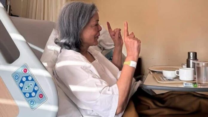 Zeenat Aman Health Update: The actress revealed why her Instagram is closed late, share photos from the hospital

