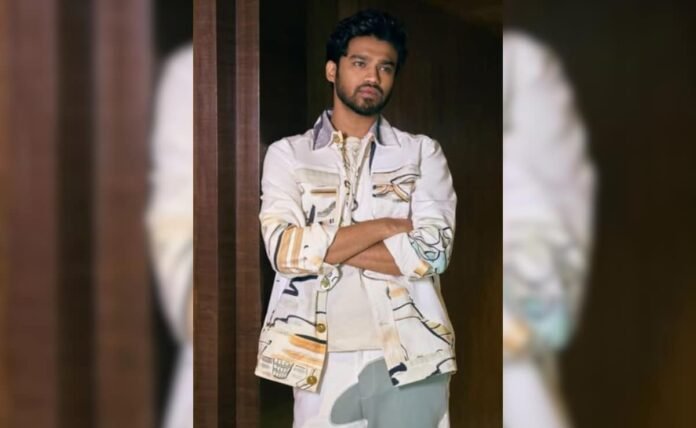 Babil Khan is back on Instagram after clarifying the viral video of the family, 