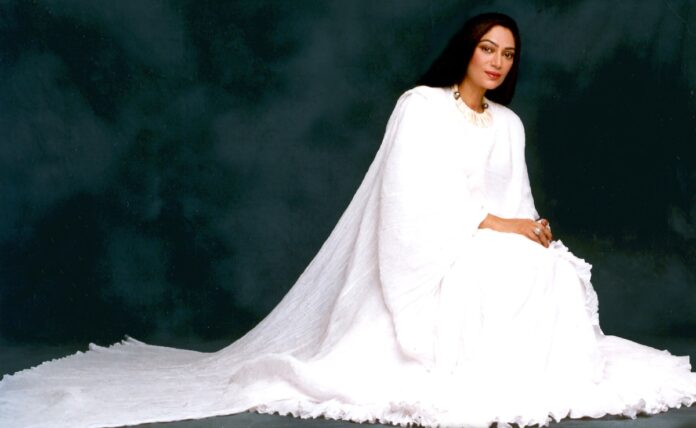 Ear 2025: to make Simi Garewal a red carpet appearance <i>Arner Deen Ratri</i> Screening

