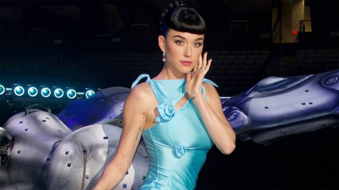 Is Katy Perry the most hate person on the Internet, why does he think so!

