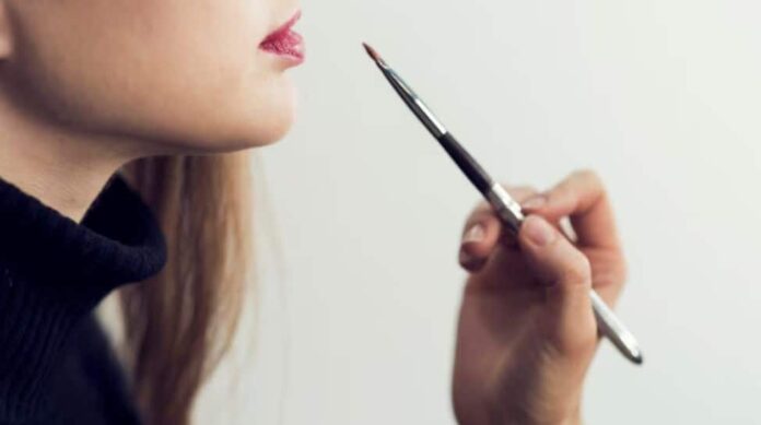 Minimum Makeup: Spontaneous beauty for hot days


