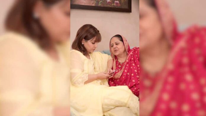 Mother's Day 2025: Hina Khan calls mothers 'the biggest shield in a child's life'

