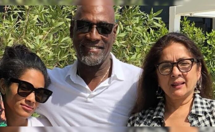 Nina Gupta says that he continued his relationship with Vivian Richards for 