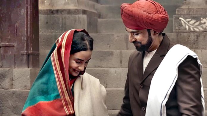 Protest in Maharashtra demands to make the film 'Phule' in films and make screen. 

