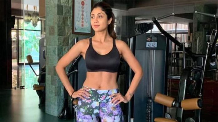 Shilpa Shettis Calorie Burning Workout: View Her Ball Drop Challenge

