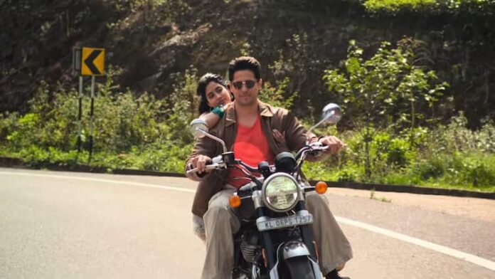Param Sundari First Look Sidharth Malhotra Janhvi Kapoor Release Date Param Sundari First Look: Sidharth Malhotra & Janhvi Kapoor Cross-Cultural Love Story To Release On THIS Date