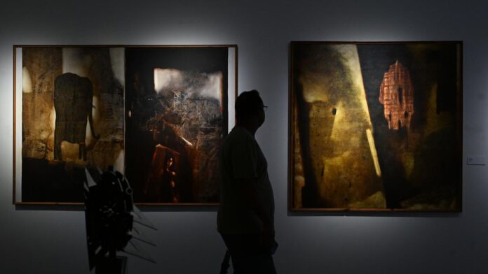 Joseph Arkkal performs the artist's visit in the reinforcement four decades   

