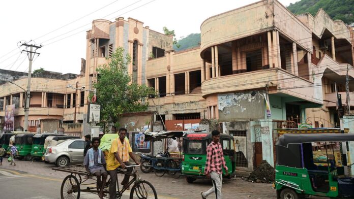 Silence fall of single-screen theaters in Andhra

