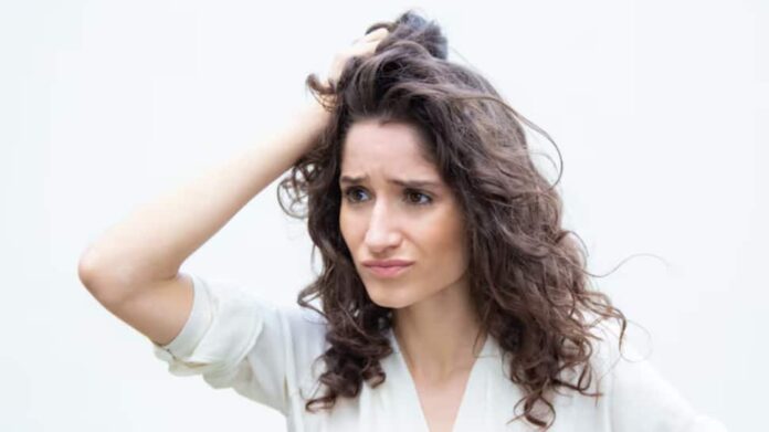 Top 7 simple home remedies to control naturally smooth hair during summer season

