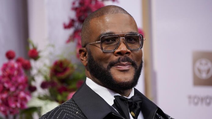 Tyler Perry sued 'The Oval' for sexual harassment and harassment by actor

