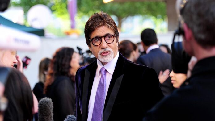 Amitabh Bachchan Pence Hartfelt Note to 'Don' director Chandra Barot

