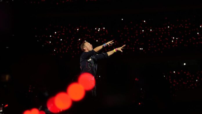 Capture Jambotron of Coldplay - what exactly? Internet principles are

