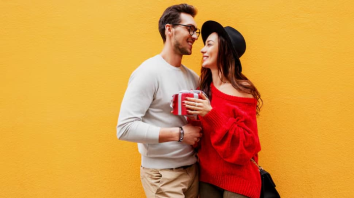 Happy Girlfriend Day 2025: 50 Heartiest greetings, quotes, Instagram captions and images to make her additional special

