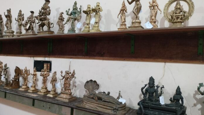 How is the Panchloha idols of Swamimamai prepared?

