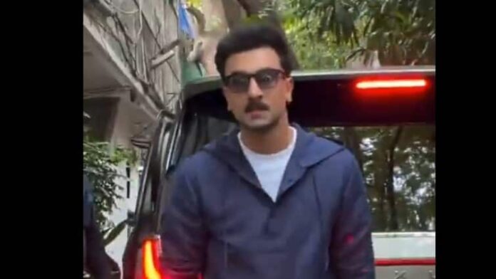 ranbir-kapoor-alia-bhatt-praise-saiyaara-ahaan-panday-aneet-padda Ranbir Kapoor Joins Saiyaara Buzz, Praises Debut Film In Candid Moment