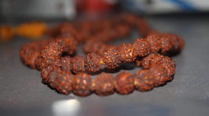 Unlock this Saven with Rudraksha Kavach for love, health and career

