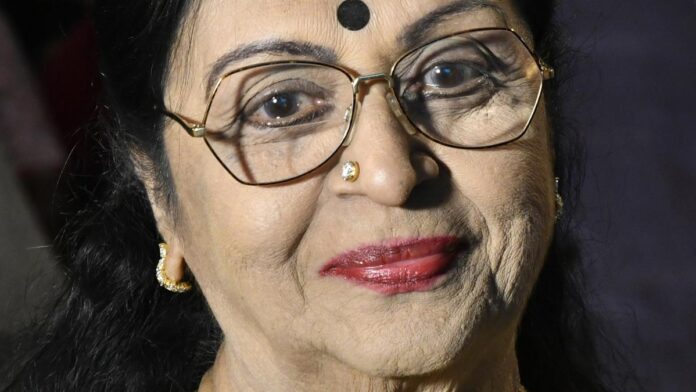 Veteran actor B Saroj Devi undergoes 87 due to age related disease

