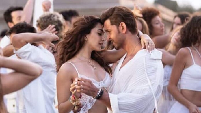 War 2: Hrithik Roshan, Kiara Advancer Sizzling First First First Stir Jawan Song


