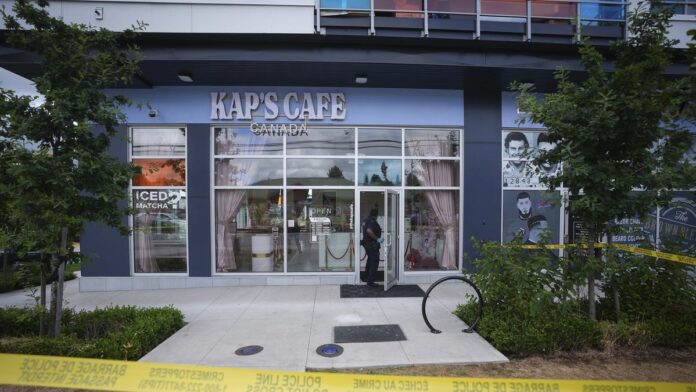 Firing was fired in Kapil Sharma's cup cafe in Canada, second time in a month

