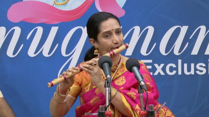 Flotist Jayaprada Ramamurthy paid a traditional rent at the Venuganam Festival

