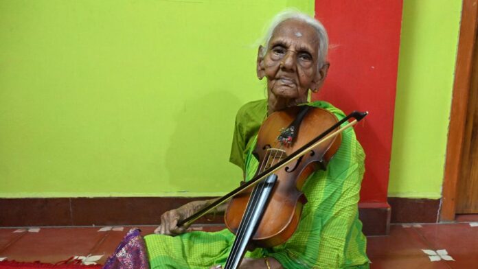 In a village in silence, his violin continues to sing for 80 years

