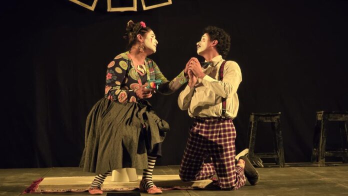 Open couple to visit Bangalore, courtesy la compagni dramatik

