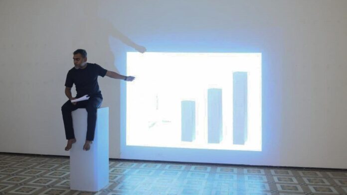 Performance artist Shri Vishnuprasad's 'Footnots' discovered climate change and its impact on the coastal areas of Kochi 

