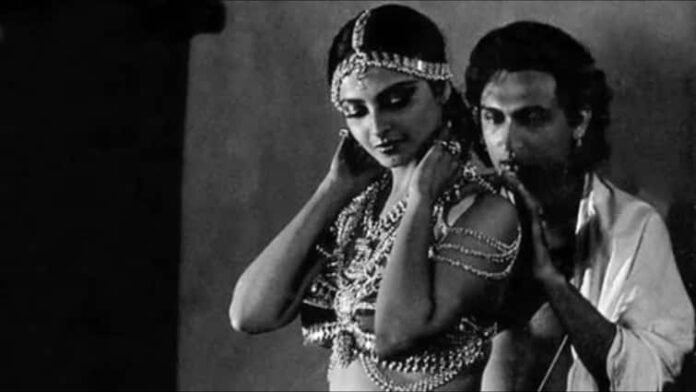 Shekhar Suman Reminisces ‘Utsav’, Credits Rekha For Timeless Experience Shekhar Suman Reminisces ‘Utsav’, Credits Rekha For Timeless Experience