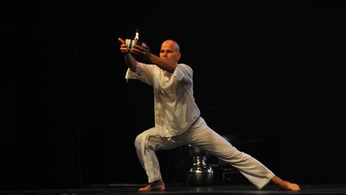 Akhalari introduced his latest work in Chennai, Sonat of Sansar  

