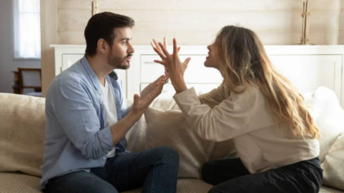Are you dating a red flag? Here are 7 psychological symptoms you should know

