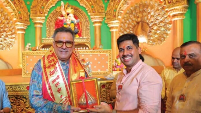 Ganesh Chaturthi 2025: Boman Irani performed Shri Aarti in Shrimanta Bhusaheb Rangari Ganpati Mandal, it is called the festival of unity

