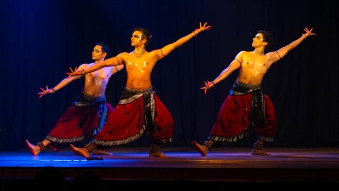 Vaggeyakara Bharm: A demonstration that facilitates dance-music conversation 

