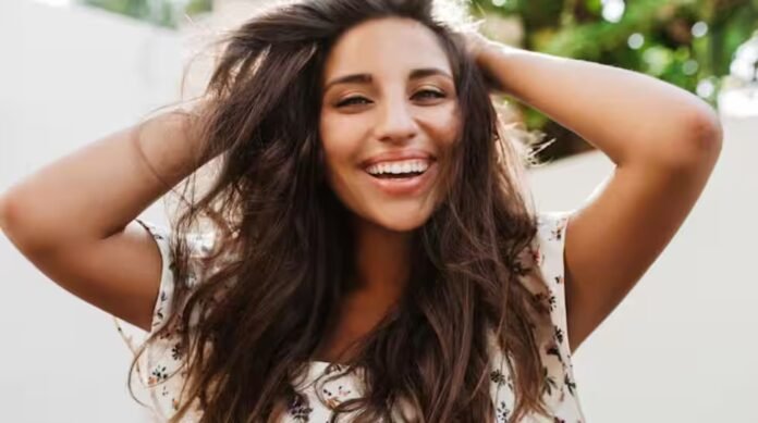 5 morning rituals for naturally healthy hair

