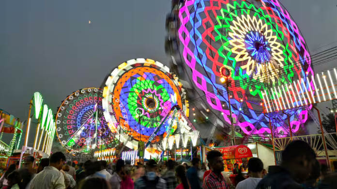 Happy Dussehra 2025: Foods to eat, to avoid what, and safety tips to enjoy Vijayadashami Fair

