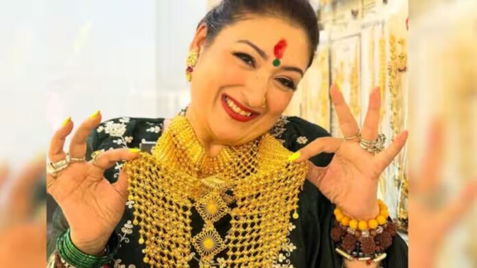 On Karva Chauth, Govinda gifted a luxurious gold necklace to wife Sunita Ahuja, the couple remained silent on divorce rumors.

