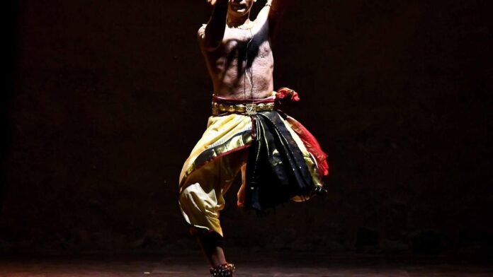 Doctors and dancers understand the physics of movement and posture to prevent injuries