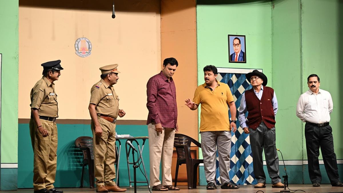 Madhil Mel Poonaigal was a mystery without any thrills, and a comedy that was funny in parts