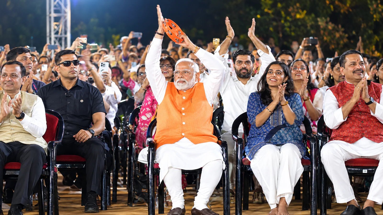 PM Modi joined General Z Far hymn Clubbing, vibes to of Hanuman Ansh the song Parvati