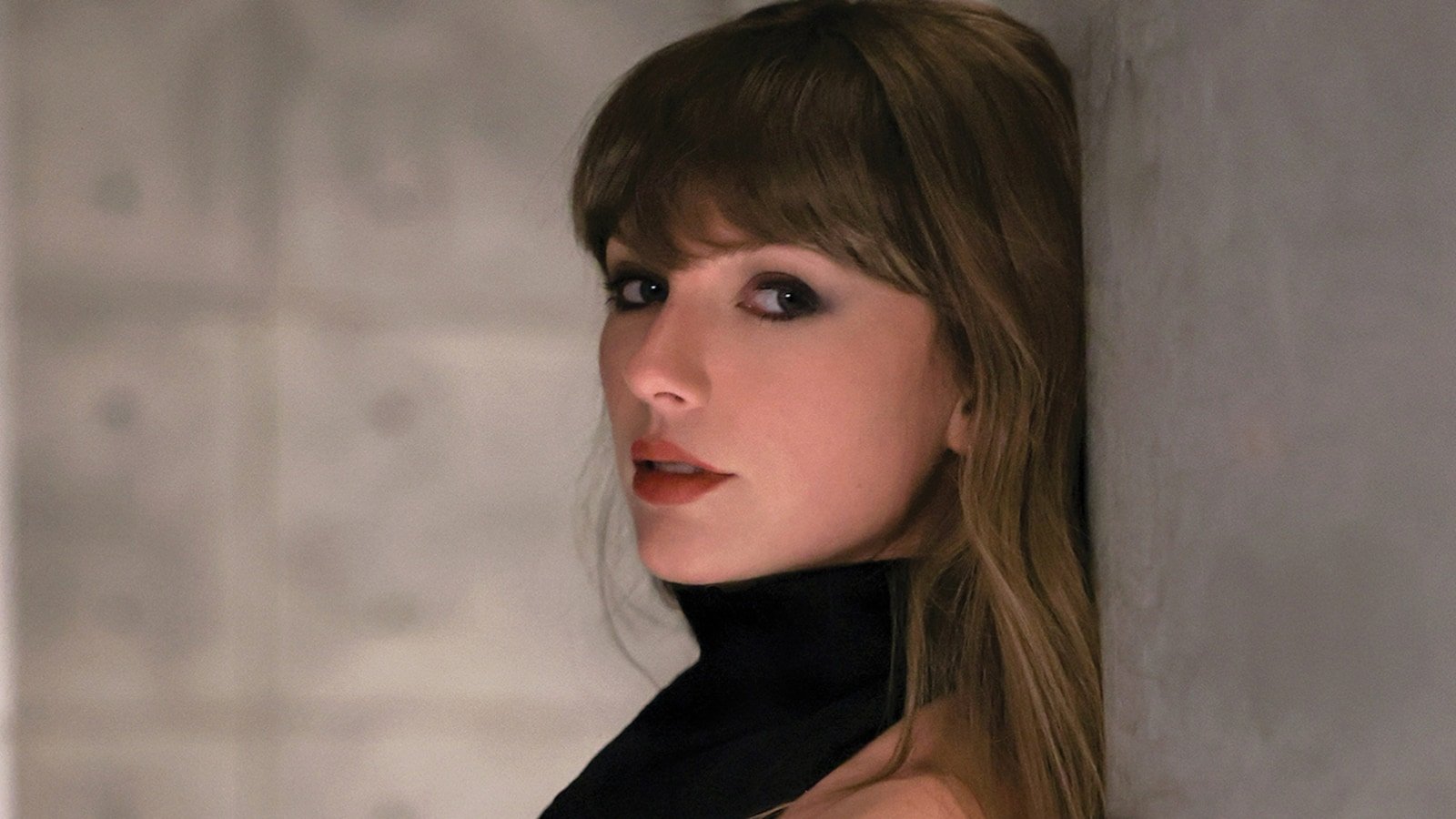 Taylor Swift announced a new single Patient ZeroSeptember 25 sets the release