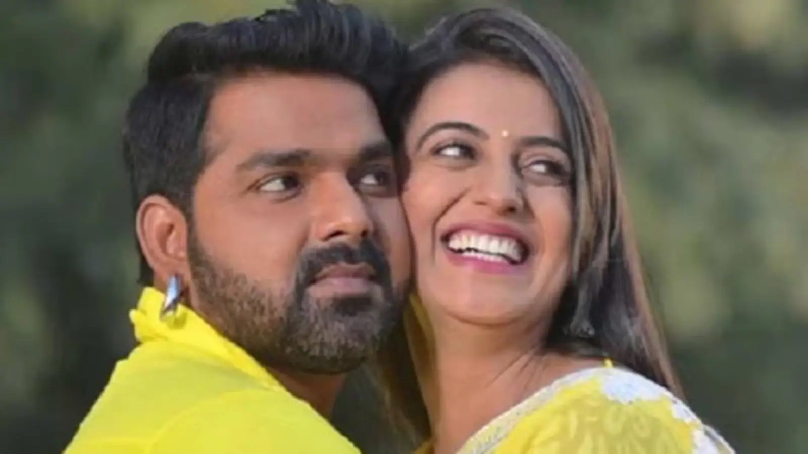 Akshara Singh is mine Babu': Pawan Singh publicly apologizes for rumored ex at Bihar event